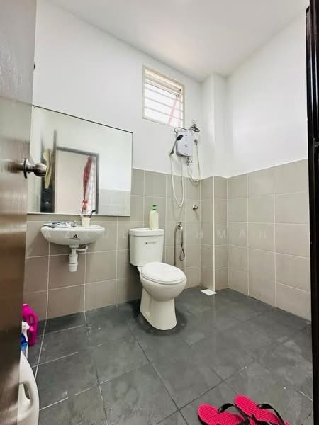 Rumah Berkembar untuk Dijual di Seremban (Negeri Sembilan) - Azrul Othman - Bathroom - PropertyGuru.com.my