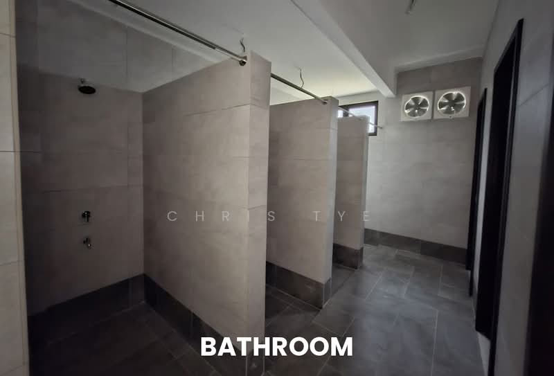 Semi-D Factory for Sale in Banting (Selangor) - Chris Tye - Bathroom - PropertyGuru.com.my
