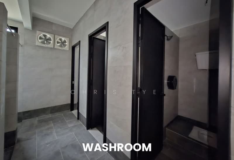 Semi-D Factory for Sale in Banting (Selangor) - Chris Tye - Bathroom - PropertyGuru.com.my