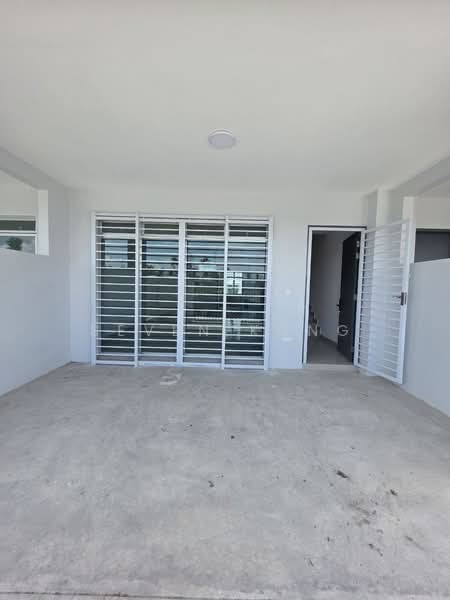 Rumah Teres 2 Tingkat untuk Dijual di Bandar Dato Onn (Tebrau) - Seven Kong - Entrance - PropertyGuru.com.my