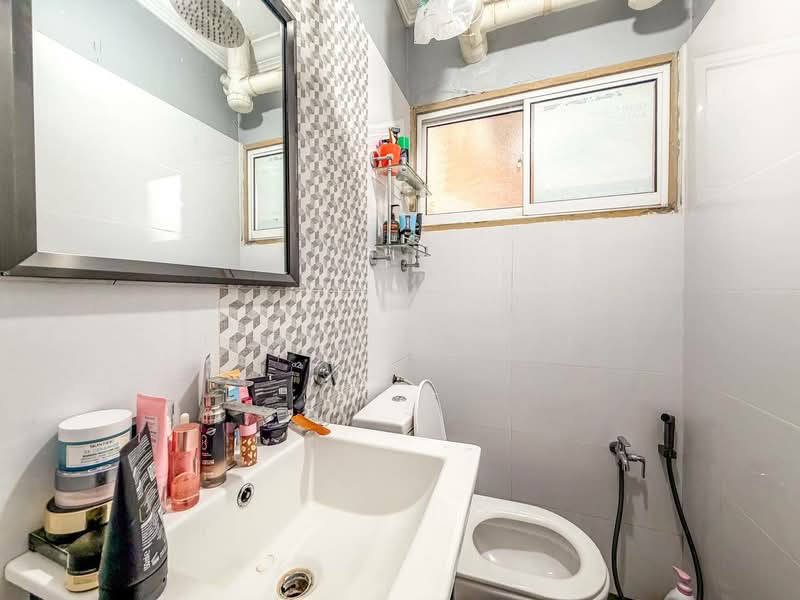 Apartment for Sale at Mutiara Apartment - Ilman Nahri - Bathroom - PropertyGuru.com.my