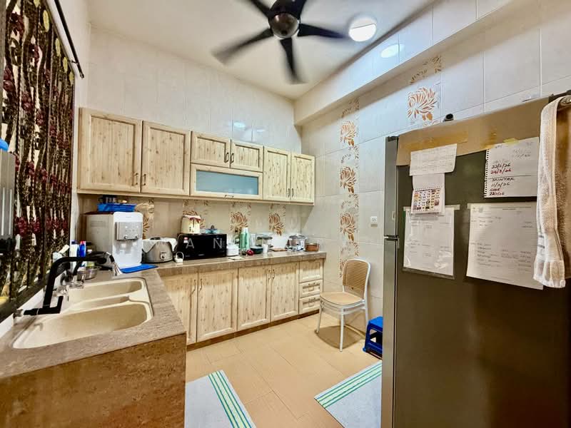 Townhouse for Sale in Taman Raintree (Batu Caves) - Wan Nurani - PropertyGuru.com.my