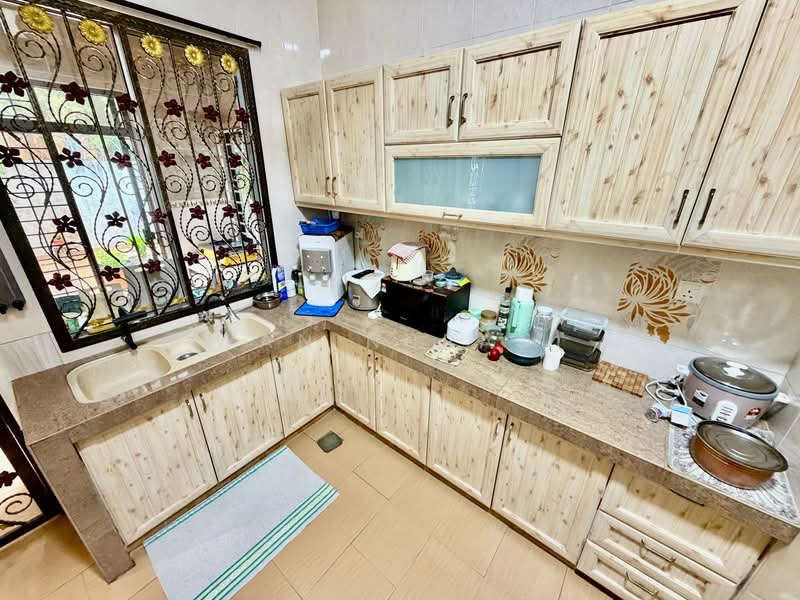 Townhouse for Sale in Taman Raintree (Batu Caves) - Wan Nurani - PropertyGuru.com.my