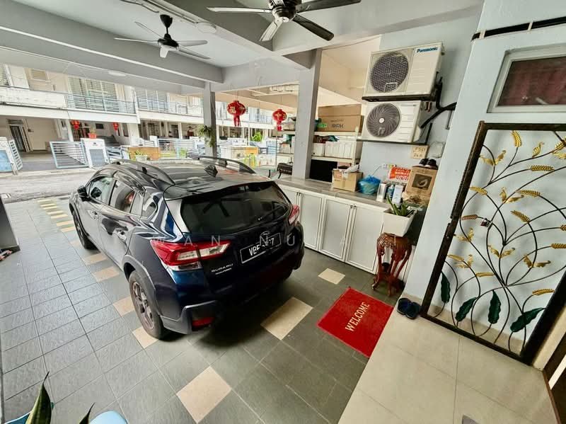Townhouse for Sale in Taman Raintree (Batu Caves) - Wan Nurani - PropertyGuru.com.my
