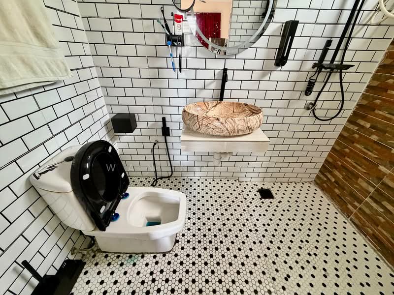 Townhouse for Sale in Taman Raintree (Batu Caves) - Wan Nurani - PropertyGuru.com.my