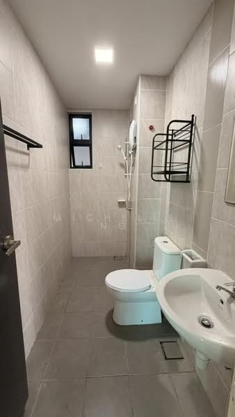 Servis Apartment untuk Dijual di Sky Breeze Service Apartment - Michelle Ng - Bathroom - PropertyGuru.com.my