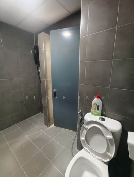 Kondominium untuk Disewa di Condominium Akasia Bukit Jalil - Ai Yee Sark - Bathroom - PropertyGuru.com.my
