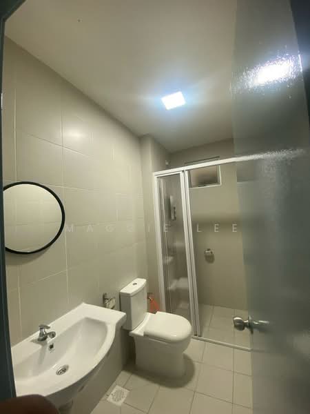 Servis Apartment untuk Disewa di Meridin Bayvue Serviced Apartment - Maggie Lee - Bathroom - PropertyGuru.com.my