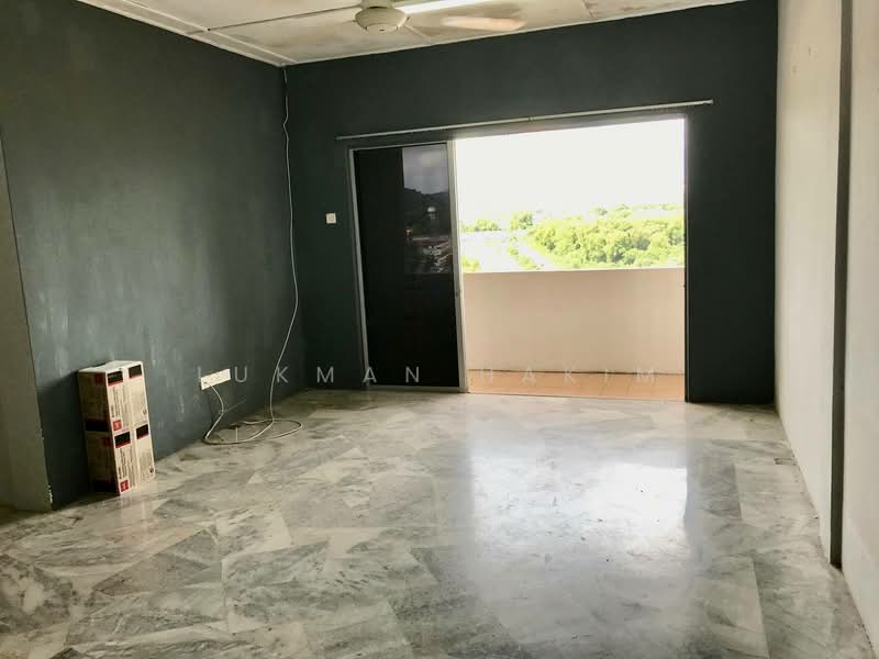 Pangsapuri untuk Dijual di Kenangan View - Lukman Hakim - Balcony - PropertyGuru.com.my