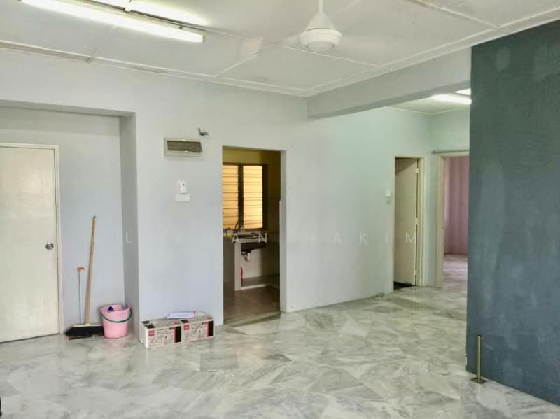 Pangsapuri untuk Dijual di Kenangan View - Lukman Hakim - Interior - PropertyGuru.com.my