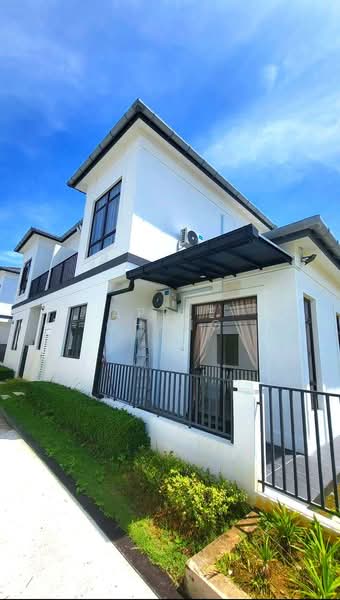 2-storey Terraced House for Rent in Puncak Alam (Selangor) - Apple Chang - Exterior - PropertyGuru.com.my