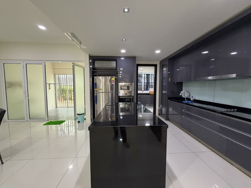 Bungalow for Sale in Tanjung Tokong (Penang) - Wee Liem - Kitchen - PropertyGuru.com.my