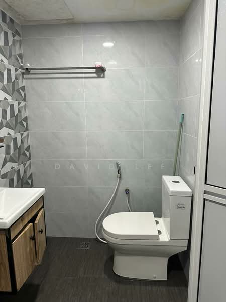 Kondominium untuk Disewa di Lakeside Tower - David Lee - Bathroom - PropertyGuru.com.my