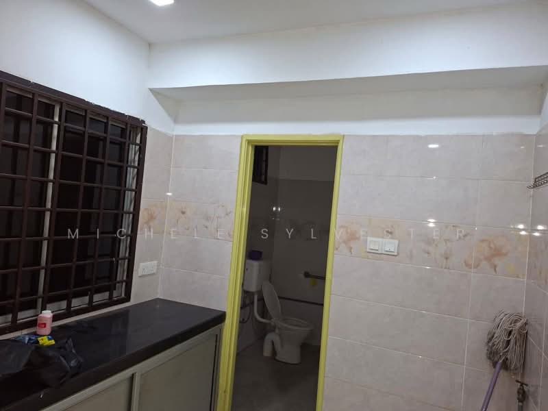 Rumah Teres 2 Tingkat untuk Dijual di Bandar Seri Alam (Masai) - Michele Sylvester - Bathroom - PropertyGuru.com.my