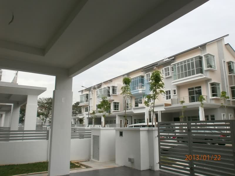 Rumah Teres untuk Dijual di Laman Rimbunan (Kepong) - Edwin Wong - Exterior - PropertyGuru.com.my