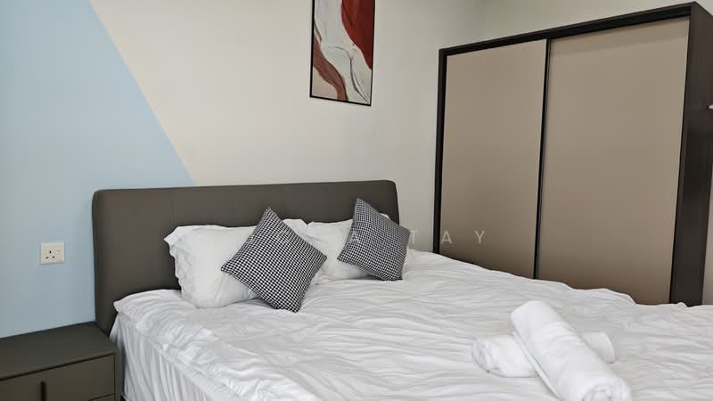 Condominium for Sale at Amberside @ Country Garden Danga Bay - Gucca Tay - Bedroom - PropertyGuru.com.my