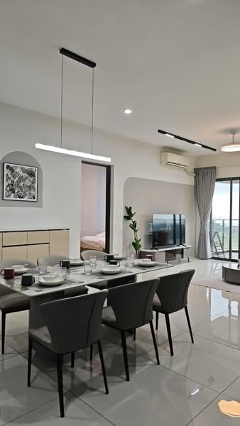 Condominium for Sale at Amberside @ Country Garden Danga Bay - Gucca Tay - Dining Room - PropertyGuru.com.my