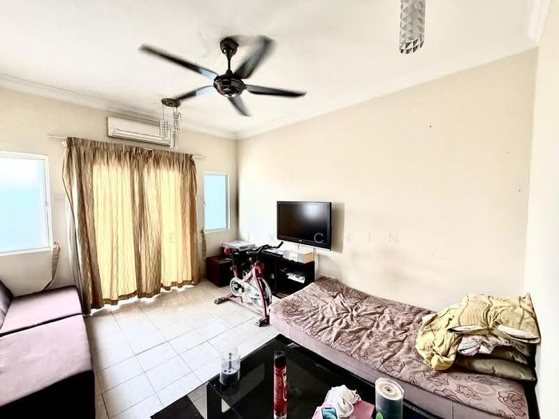 Rumah Teres 2.5-Tingkat untuk Dijual di Bandar Sungai Long (Selangor) - Dennix Chin - Living Room - PropertyGuru.com.my