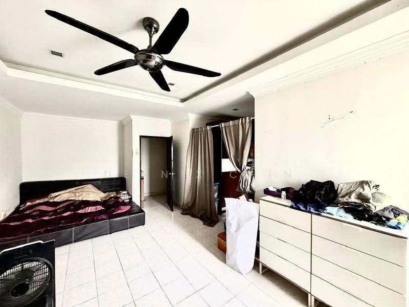 Rumah Teres 2.5-Tingkat untuk Dijual di Bandar Sungai Long (Selangor) - Dennix Chin - Bedroom - PropertyGuru.com.my