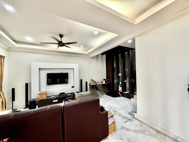 Rumah Teres 2.5-Tingkat untuk Dijual di Bandar Sungai Long (Selangor) - Dennix Chin - Living Room - PropertyGuru.com.my