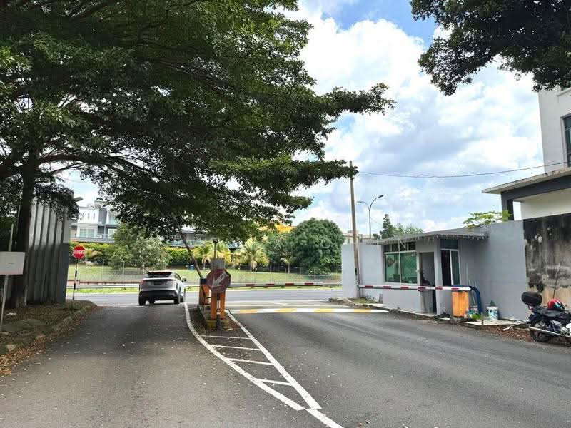Rumah Teres 2.5-Tingkat untuk Dijual di Bandar Sungai Long (Selangor) - Dennix Chin - Exterior - PropertyGuru.com.my