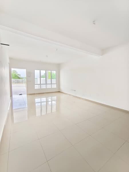 Terraced House for Sale in Bandar Sri Sendayan (Negeri Sembilan) - Tengku Zairi - PropertyGuru.com.my