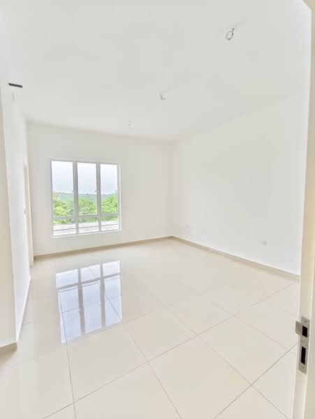 Terraced House for Sale in Bandar Sri Sendayan (Negeri Sembilan) - Tengku Zairi - PropertyGuru.com.my