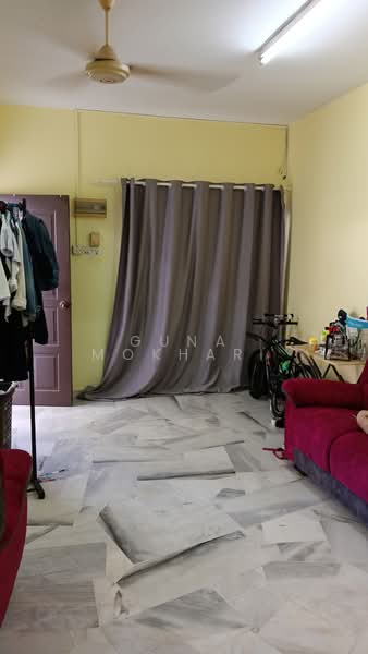Rumah Teres 2 Tingkat untuk Dijual di Usj 1 (Subang Jaya) - Guna Mokhari - Living Room - PropertyGuru.com.my