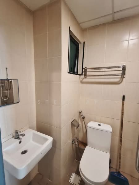 Service Residence for Rent at Manhattan Suites @ ITCC - Stev Yap - Bathroom - PropertyGuru.com.my