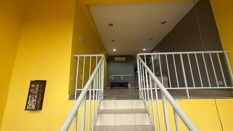 Soho for Sale in Pusat Bandar Puchong (Puchong) - Justine Hoo - Entrance - PropertyGuru.com.my