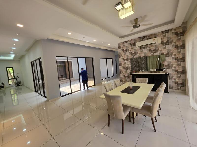 Rumah Banglo untuk Dijual di Saujana Impian (Kajang) - Kent Fatt - Dining Room - PropertyGuru.com.my