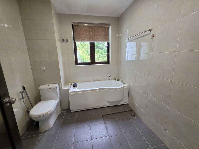 Rumah Banglo untuk Dijual di Saujana Impian (Kajang) - Kent Fatt - Bathroom - PropertyGuru.com.my