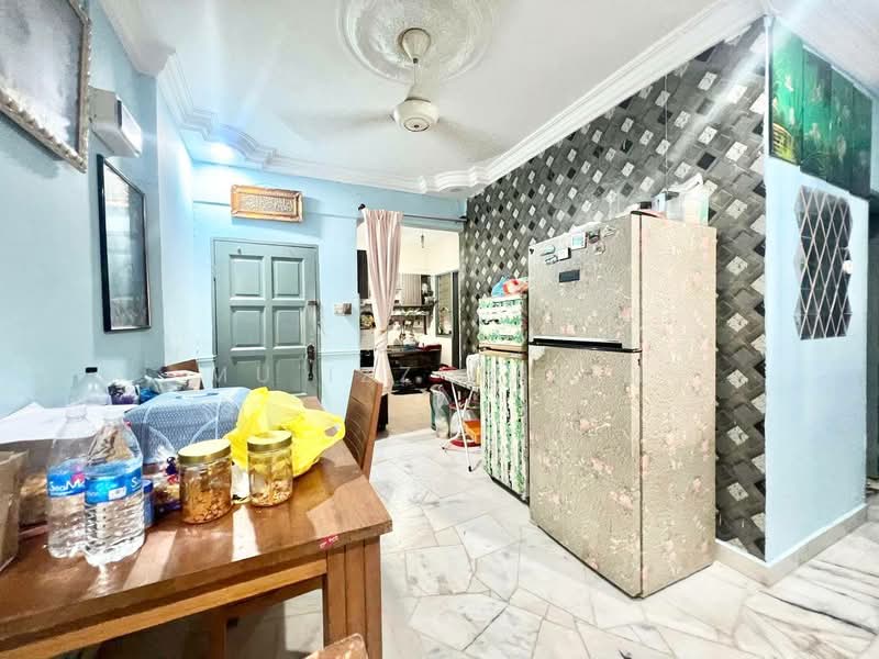 Apartment for Sale at Vista Lavender - Mu'izz Halim - Living Room - PropertyGuru.com.my
