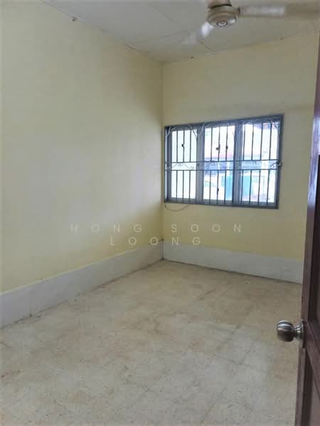 1-storey Terraced House for Sale in Bandar Kinrara Seksyen 1 (Bandar Kinrara) - Hong Soon Loong - Interior - PropertyGuru.com.my