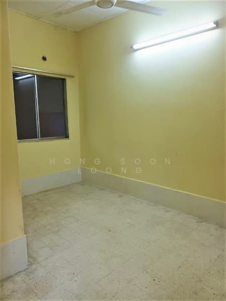 1-storey Terraced House for Sale in Bandar Kinrara Seksyen 1 (Bandar Kinrara) - Hong Soon Loong - Interior - PropertyGuru.com.my