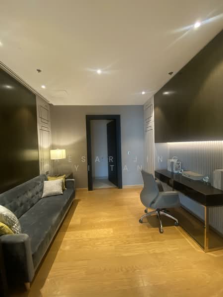 Servis Apartment untuk Dijual di The Ritz-Carlton Residences - Caesar Jing Yi Tan - Study - PropertyGuru.com.my