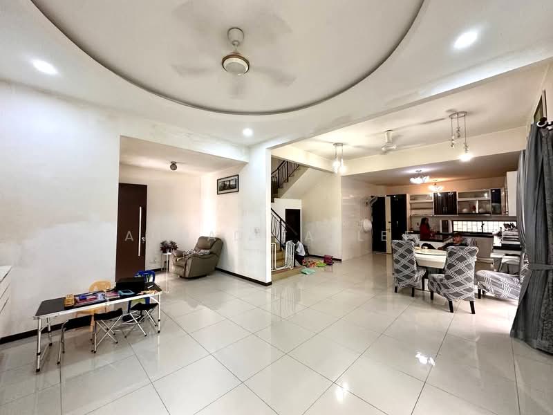 Semi-Detached House for Sale in Taman Tropika 2 (Kajang) - Ahmad Fadlee - Living Room - PropertyGuru.com.my