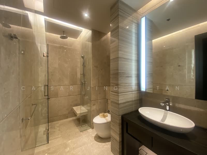 Servis Apartment untuk Dijual di The Ritz-Carlton Residences - Caesar Jing Yi Tan - Bathroom - PropertyGuru.com.my
