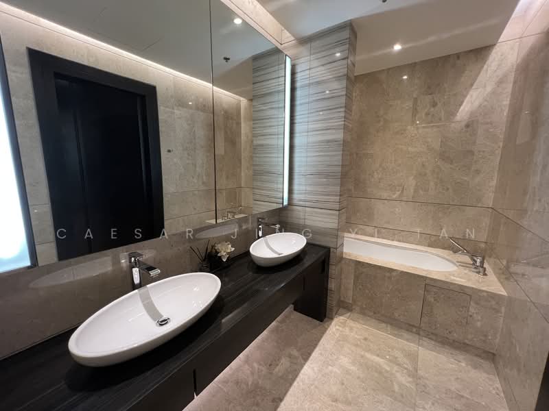 Servis Apartment untuk Dijual di The Ritz-Carlton Residences - Caesar Jing Yi Tan - Bathroom - PropertyGuru.com.my