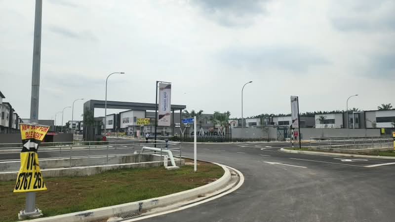 Factory for Rent in Taman Perindustrian Air Hitam (Klang) - Selvam . - Exterior - PropertyGuru.com.my