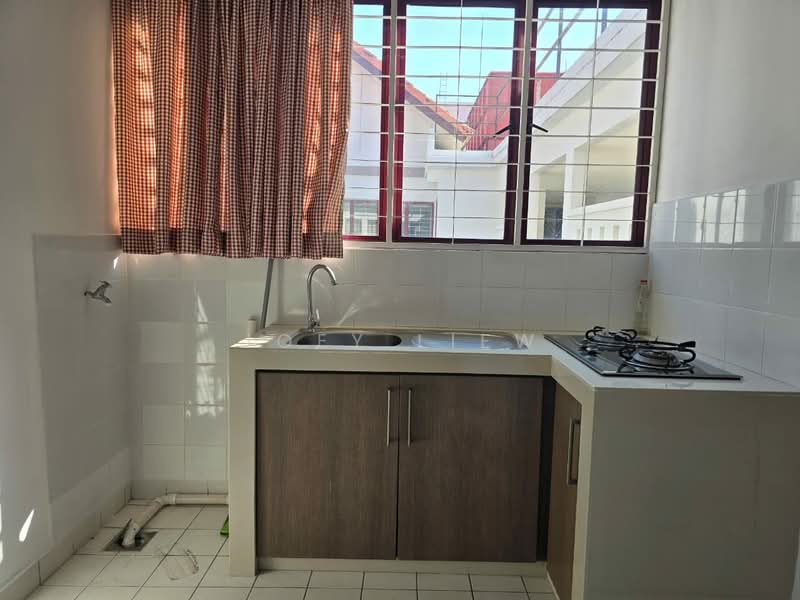 Kondominium untuk Dijual di Surian Condominium - Joey Liew - Kitchen - PropertyGuru.com.my