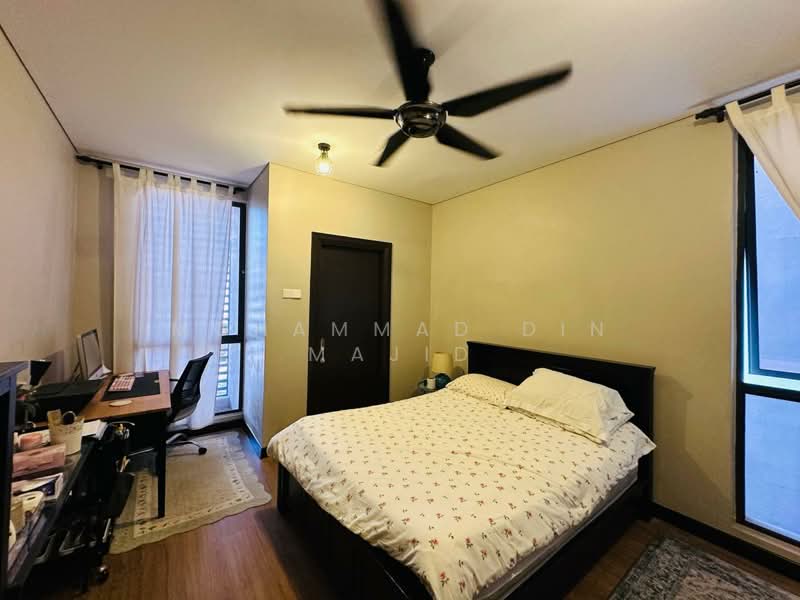 Rumah Teres 3 Tingkat untuk Dijual di Laman Glenmarie (Shah Alam) - Mohammad Din Majid - PropertyGuru.com.my