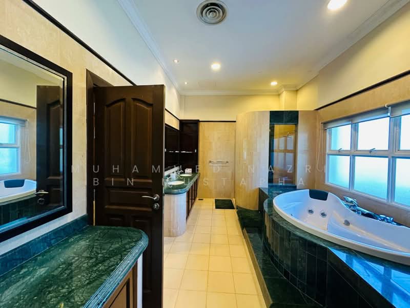 Bungalow for Sale in Kampung Baharu (Port Dickson) - Muhammed Nazri bin Mustapha - Bathroom - PropertyGuru.com.my