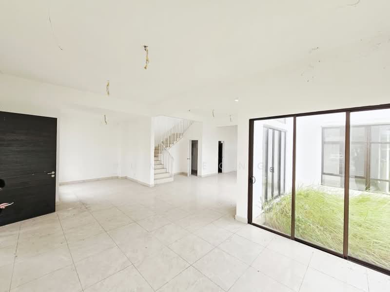 Semi-Detached House for Sale in Setia Ecohill (Semenyih) - Sum Yeong - Living Room - PropertyGuru.com.my