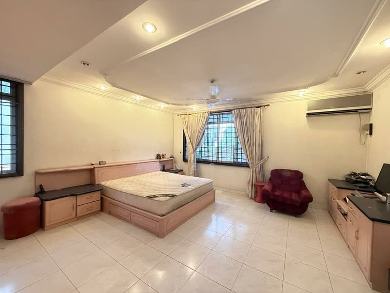 Semi-Detached House for Sale in Taman Pelangi (Johor Bahru) - Agnes . - PropertyGuru.com.my