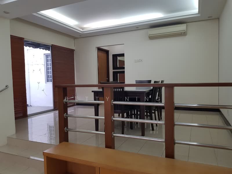1-storey Terraced House for Sale in Taman Tun Dr Ismail (Kuala Lumpur) - Betty Ning - Dining Room - PropertyGuru.com.my