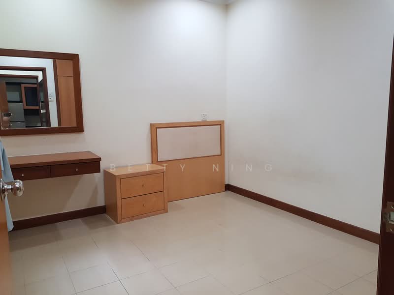 1-storey Terraced House for Sale in Taman Tun Dr Ismail (Kuala Lumpur) - Betty Ning - Bedroom - PropertyGuru.com.my
