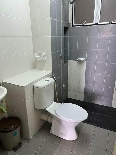 Apartment for Sale at Seri Intan Apartment - Wennie Ho - Bathroom - PropertyGuru.com.my