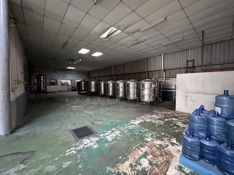 Commercial Semi-D for Sale in Seri Kembangan (Selangor) - JUSTIN TAN - Side Corridor - PropertyGuru.com.my