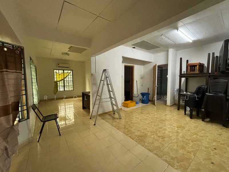 Rumah Teres untuk Dijual di Taman Samudra Teres (Batu Caves) - Farizol Bin Masrul - Living Room - PropertyGuru.com.my